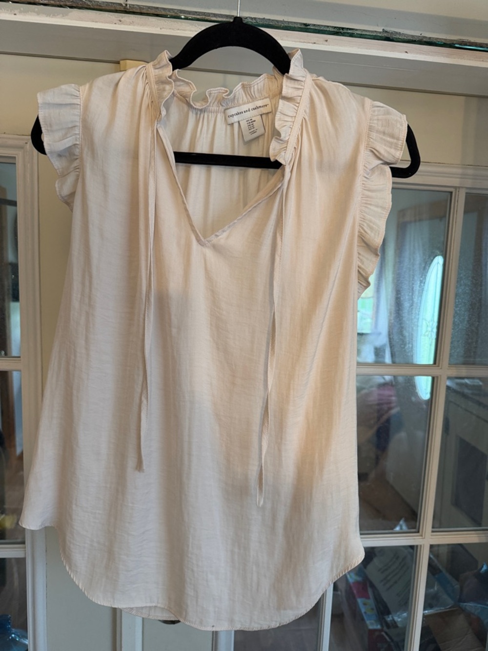 Velvet by Graham & Spencer Cream Ruffle Cap-Sleeve Tie-Front Blouse